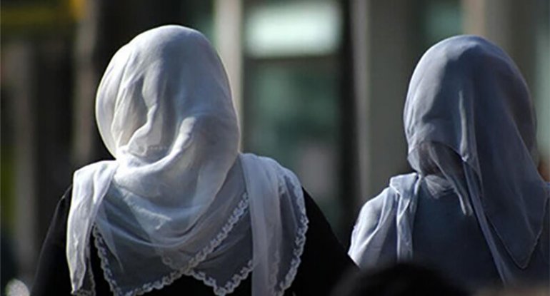 Bu şəxslərə hicab qadağan olundu