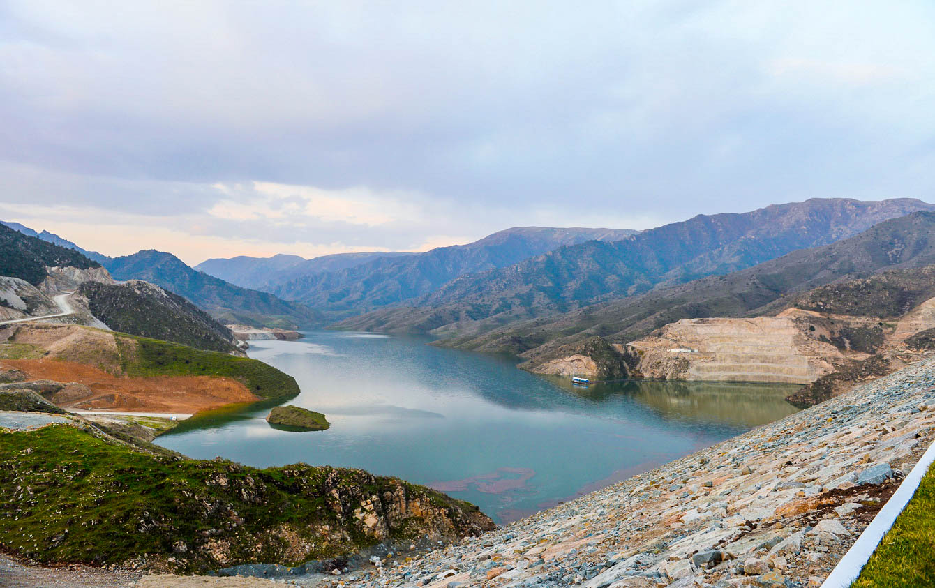 Azərbaycanda sivilizasiyadan uzaq kənd: 370 ailə “ötən əsrdə” yaşayır - Camaat az qala göyərçin vasitəsilə xəbərləşir...
