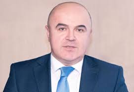 "Bir çoban milyonu olanlardan daha xoşbəxt yaşayır"