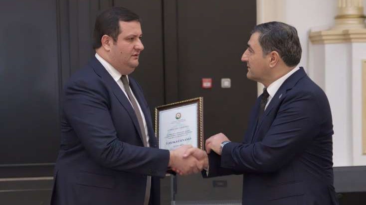 İş adamı AZAL təyyarəsində ölənlərin yaxınlarına ev verdi - FOTO
