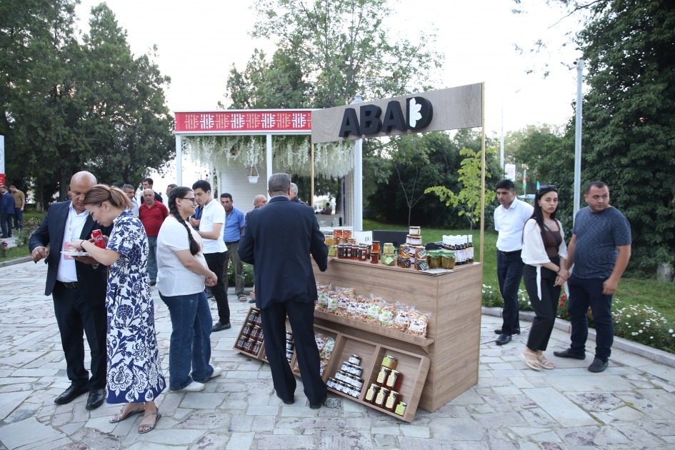 İkinci Şuşa Qlobal Media Forumunun iştirakçılarının şərəfinə ziyafət verilib