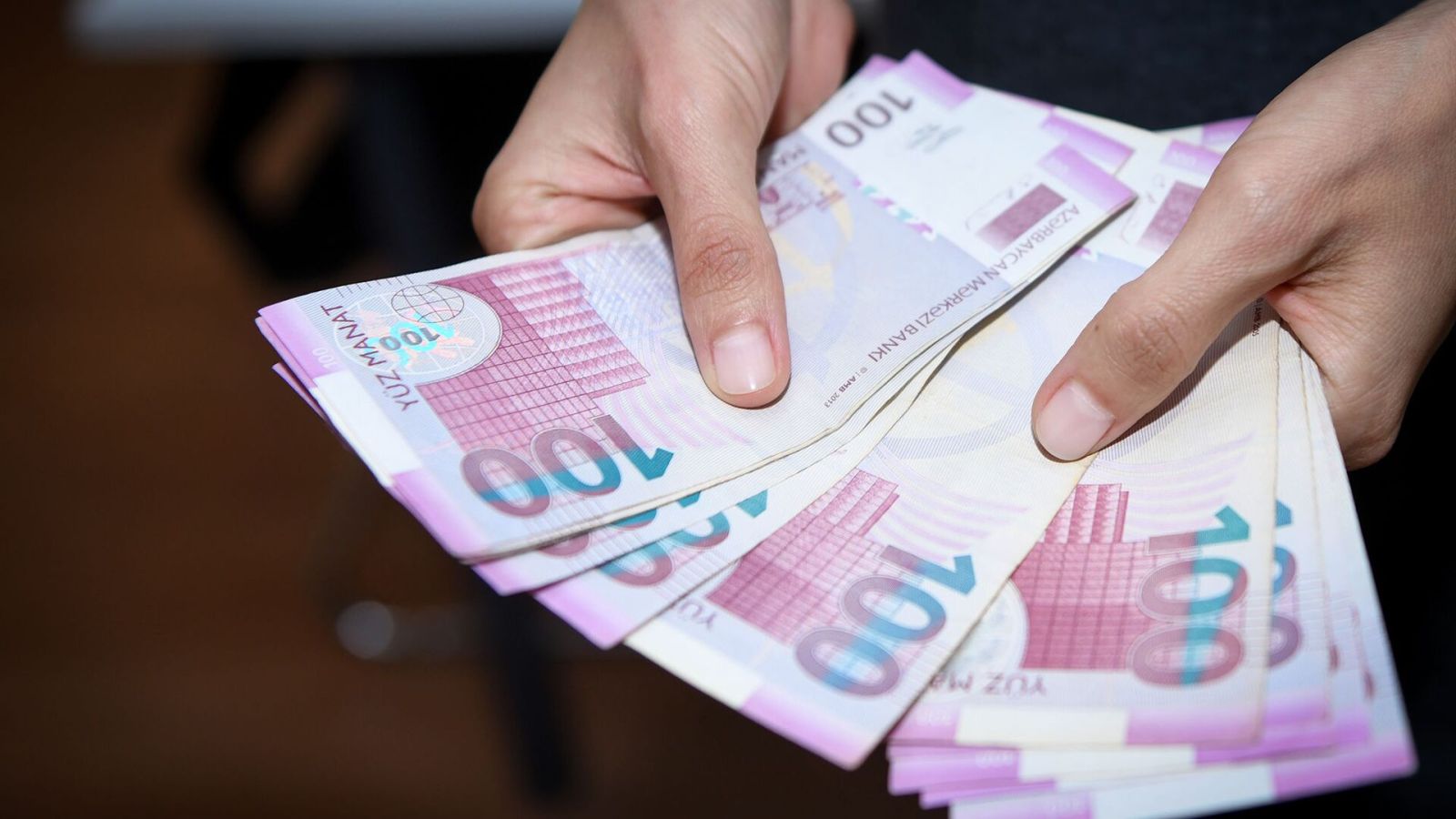 Minimum əməkhaqqı nə qədər artırılacaq? - Ekspert AÇIQLADI