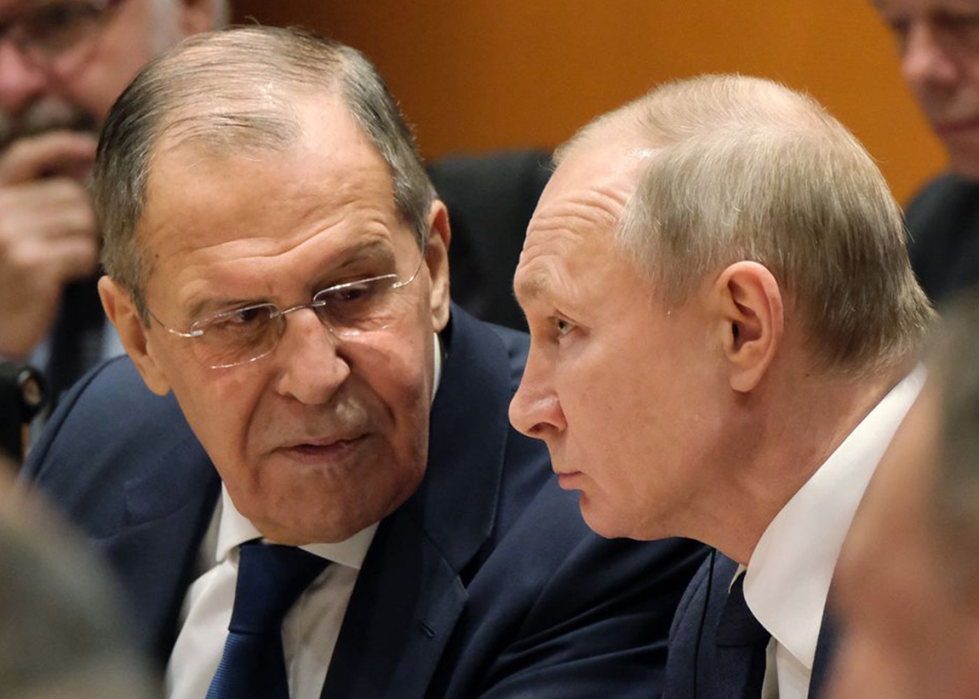 Lavrov səhvən Putinə "uzunqulaq" dedi - VİDEO