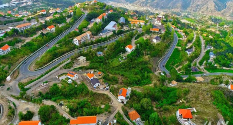 Laçının bu hissəsində tikinti işlərinə başlanılır