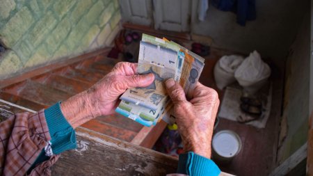 Azərbaycanda pensiyalar nə vaxt və nə qədər artacaq? - AKTUAL