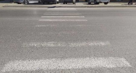 İnşaat şirkətləri, ticarət obyektləri və "olmazsa, olmaz" köşklər... - Piyadalar səkilərdən niyə "qovulur"?