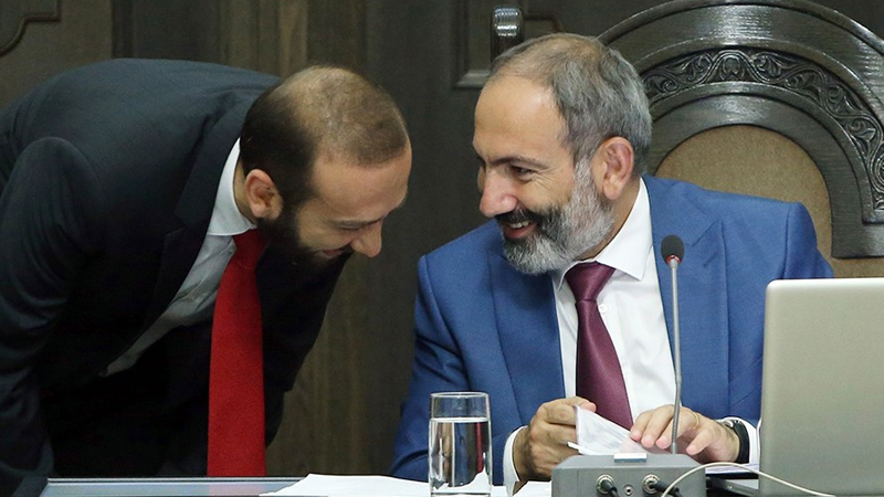 Paşinyan "erməni soyqırımı" müzakirələrini niyə bağladı? (ŞƏRH)