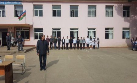 Mehdiabaddakı 1 saylı orta məktəbdə "8 mart" yığımı başlayıb?! -... direktor aciz qalıb