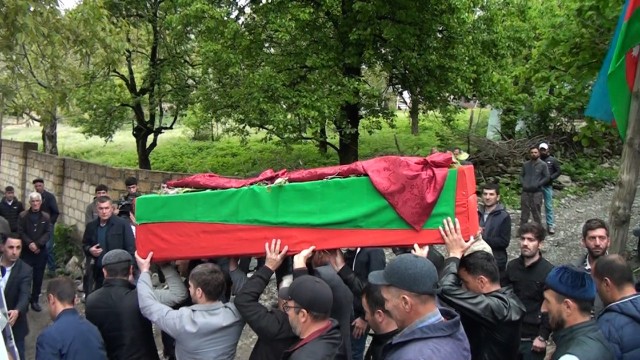 30 ildən sonra nəşi tapılan daha bir şəhidimiz dəfn edildi (FOTOLAR)