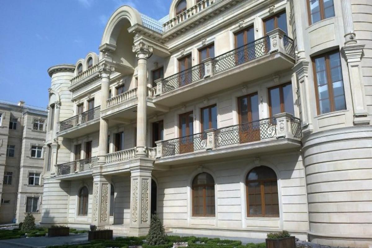 Qara Qarayev adına Mərkəzi İncəsənət Məktəbində qanun pozuntuları aşkarlanıb - Direktor işdən çıxarılıb