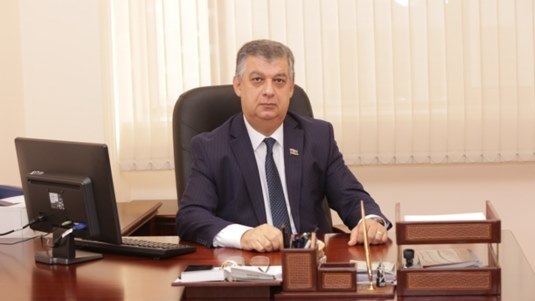 Deputat pensiyaların geçikdirilməsi haqqında bildirid ki……..