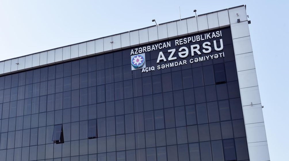 Yüzmilyonlar xərclənən bahalı inzibati binalar şəhəri: "Bir damcı" pul var, gələcəyi düşünən yoxdur