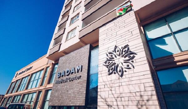 “Badam” jurnalistin atasını kor etdi - Açıqlama