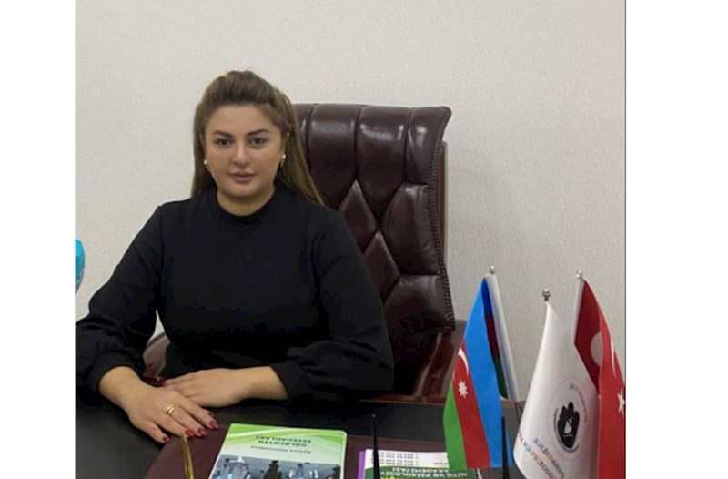 Psixoloq: “Valideynlər uşaqlarda müəllimə qarşı məhəbbət hissini aşımalıdır”