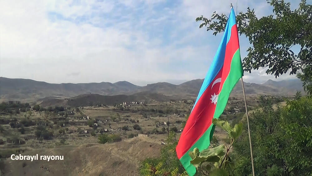 Ermənilərin Qarabağda dağıtmadığı yeganə heykəl - Video