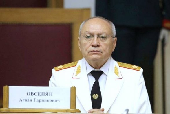 Ermənistanda sabiq baş prokuror və ailə üzvləri istintaqa çağırıldı