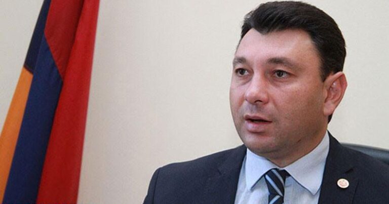 Şarmazanov: “Ukraynada müharibə olmasaydı, Paşinyan...”