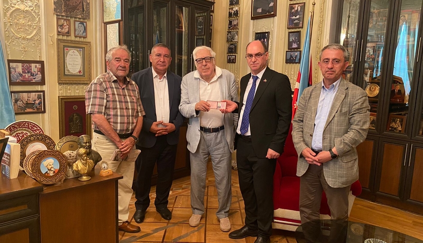 Elşad Paşasoy AYB-yə üzv qəbul edildi: Yazıçı Anarın təklifinə Seyran Səxavətdən İLGİNC reaksiya