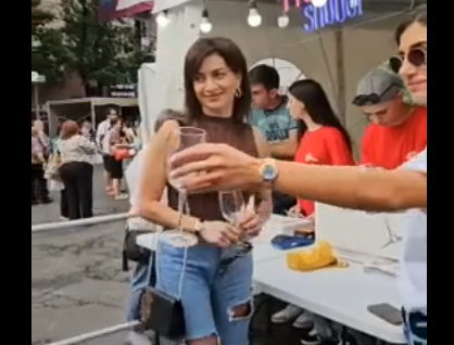 Anna Akopyanın da qatıldığı şərab festivalında qan töküldü