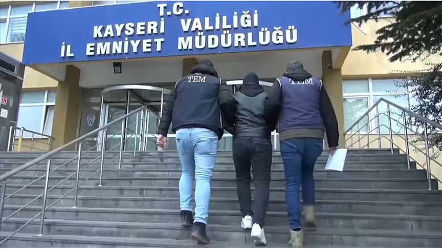 Türkiyədə '' FETÖ- çü Ovu'' davam edir 72 -nəfər həbs edilib