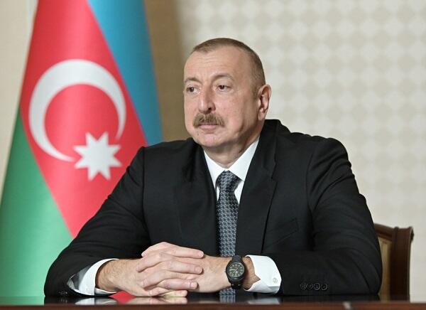 İlham Əliyev medal qazanan idmançıları qəbul etdi