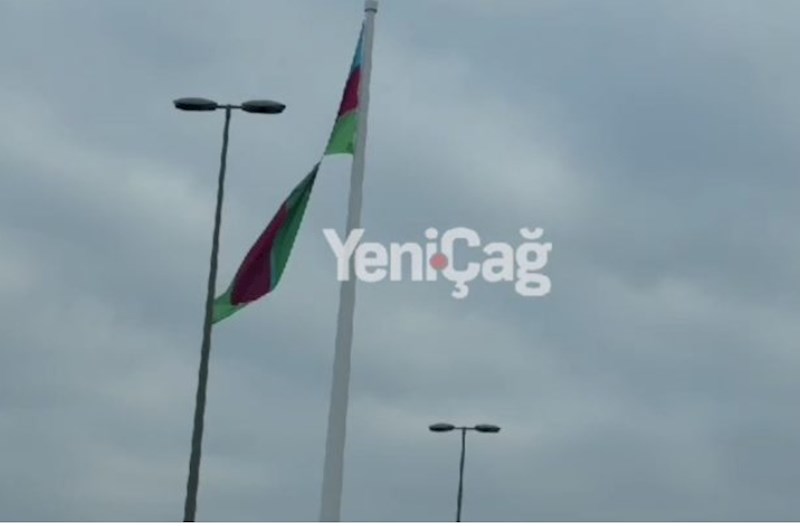  Bayraq Meydanında BİABIRÇILIQ: Bayraq cırıldı, aidiyyəti qurumlar isə... — VİDEO (FOTOLAR)