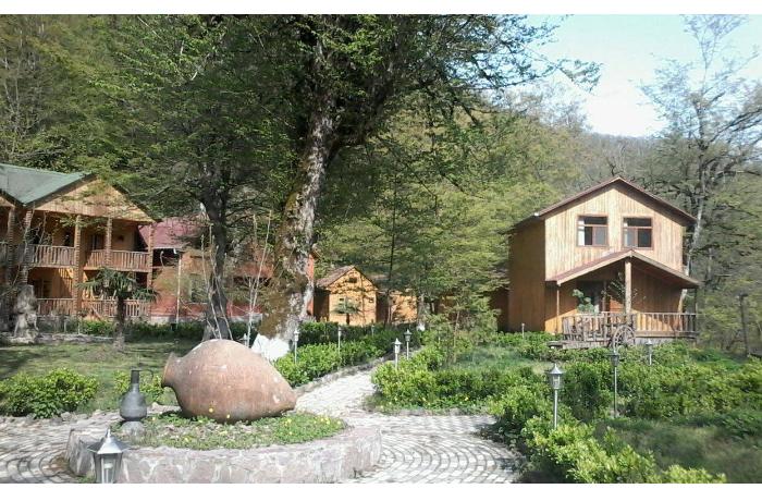 Turistlər istirahət üçün ən çox hara üz tuturlar?
