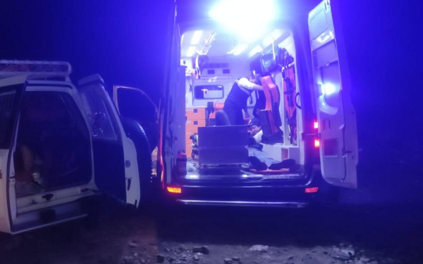 Şirvanda iki avtomobil toqquşub, dörd nəfər xəsarət alıb