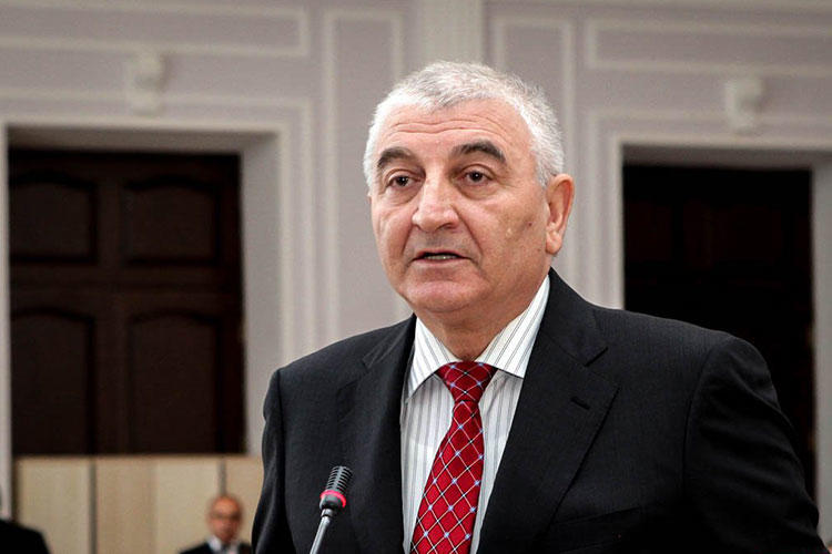 "Azərbaycanda seçicilərin çoxu qadınlardır" - Məzahir Pənahov