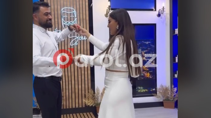 Azərbaycanlı məşhur müğənninin ərinin yad bir QIZLA SƏMİMİ GÖRÜNTÜLƏRİ - FOTO