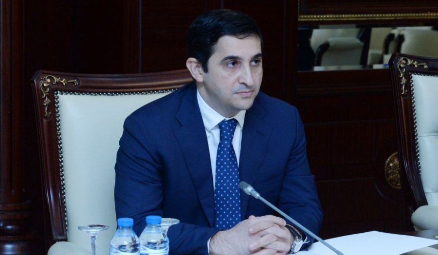 Nazir ölkəyə yeni baş notarius təyin etdi