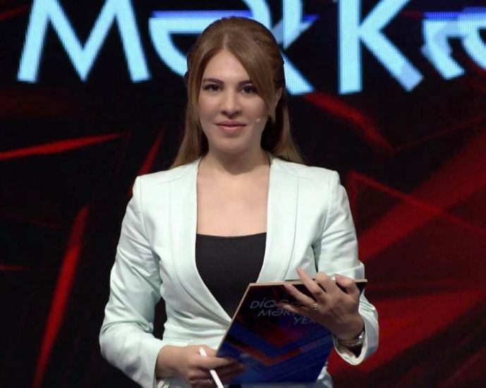 "Bizim reklamlara baxanda o şirkətin də yerinə utanıram, o reklamı “düşünənin” də" - Tanınmış aparıcı