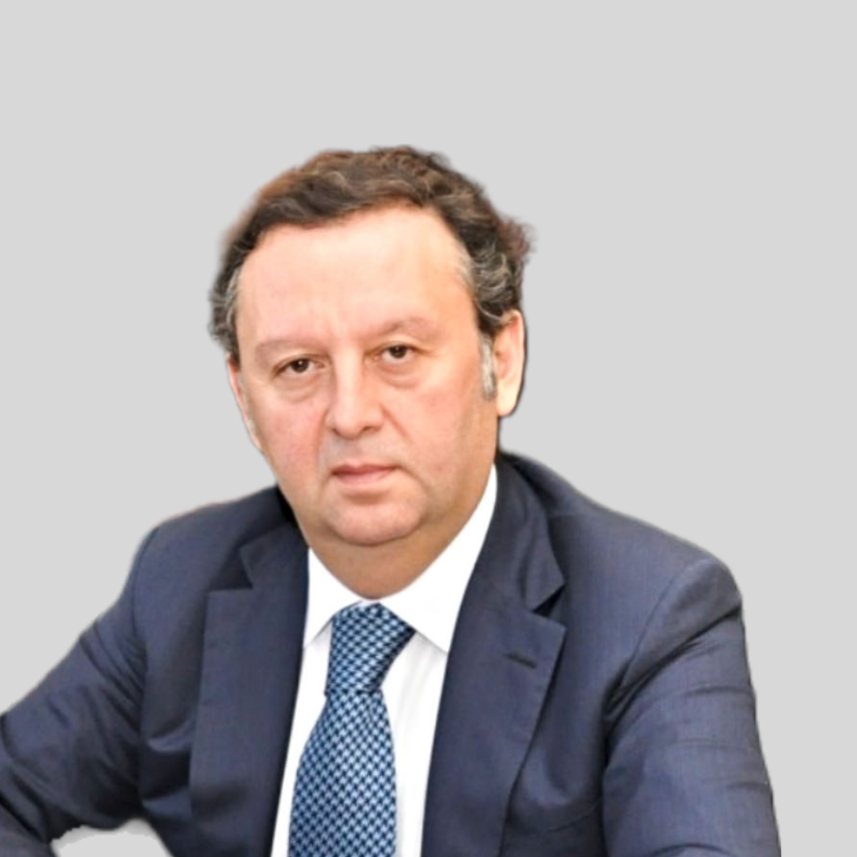Ata-bala “diplom biznesi” ilə milyonlar qazanırdılar... - İNDİ DƏ MANDAT DAVASINA ÇIXIB...