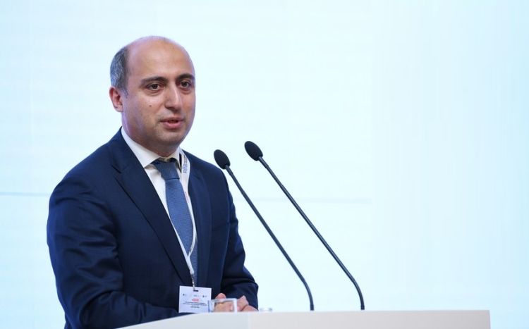 "Bu müəllimlər ömürlük sertifikasiyadan azad olunacaq" - Emin Əmrullayev