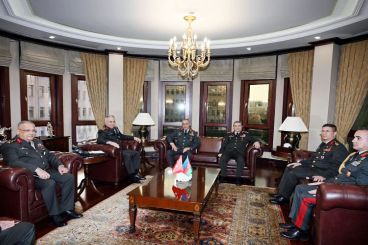 Hikmət Mirzəyev Türkiyənin Silahlı Qüvvələrinin Baş qərargah rəisi ilə GÖRÜŞDÜ