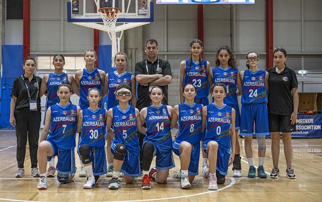 Qızlarımız Avropa çempionatının finalına yüksəlib