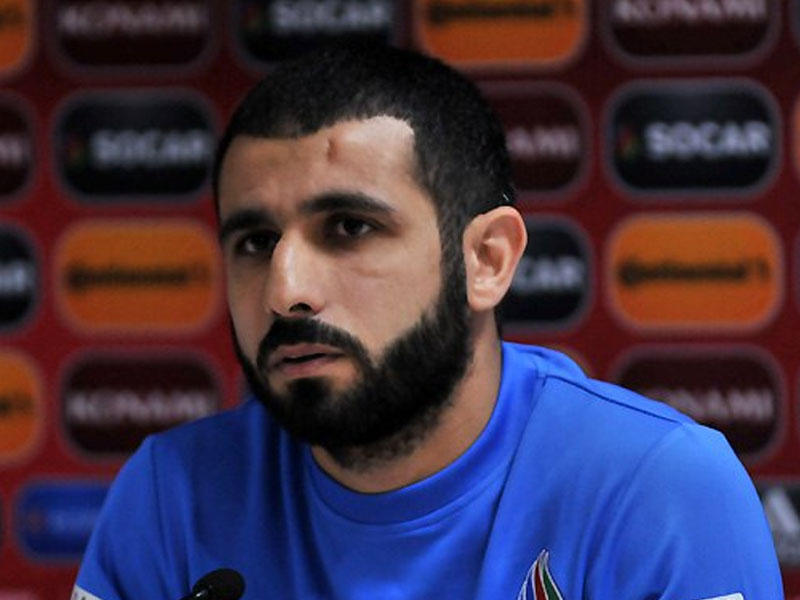 Rəşad Sadıqov "Range Rover"i ilə qəzaya düşdü - FOTO
