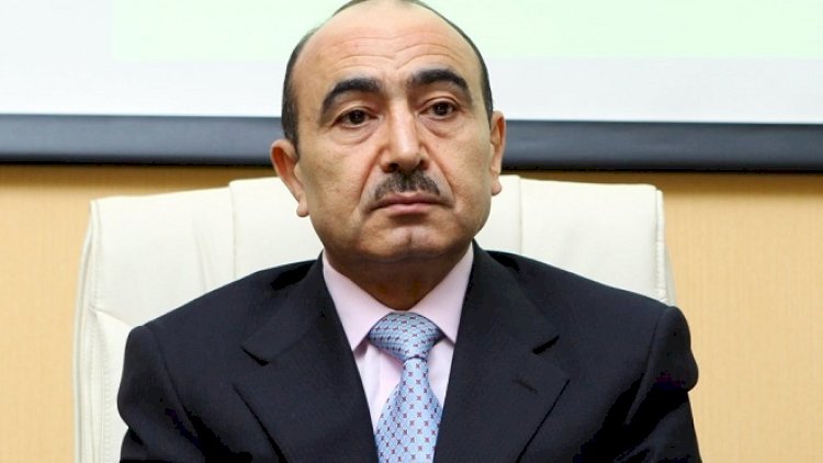 Bu deputat Əli Həsənova görə “vurulur” - Görün, nə edib 