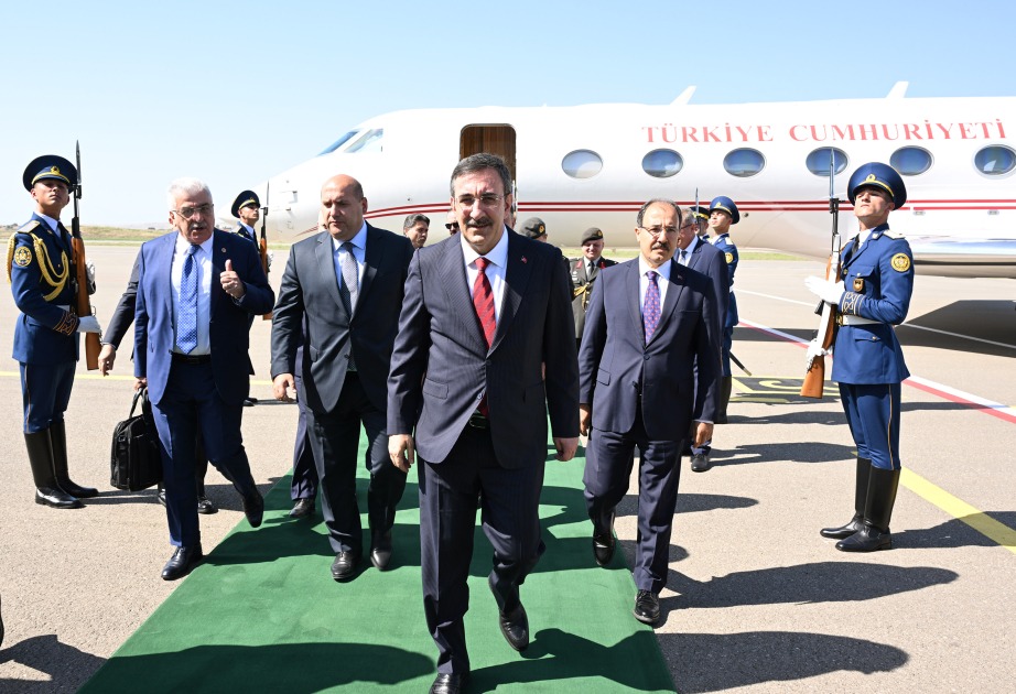 Türkiyə Respublikasının vitse-prezidenti Cevdet Yılmaz  Azərbaycana gəlib
