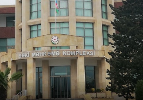 Türmə rəisinə rüşvət çatmadı deyə vətəndaşı təkrar həbsə göndərdilər - Şəki Məhkəməsində rəzalət