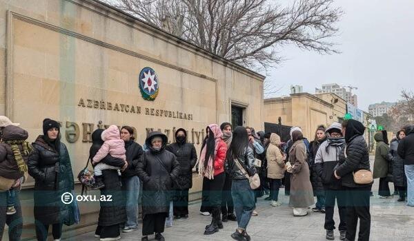 Valideynlərdən Səhiyyə Nazirliyinə ETİRAZ - Yeni dərmanlar ölümə səbəb olur?