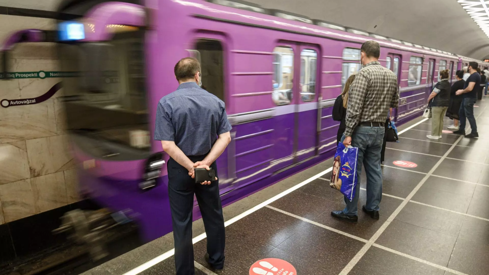 Metropolitendə TƏŞVİŞ: "28 May" metrostansiyasında NƏ BAŞ VERİB? 