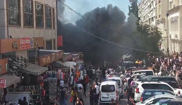 Bakıda yanğın yolda sıxlığa səbəb oldu - Foto