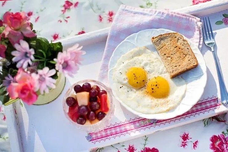 Niyə yumurtanı qəhvə və ya çayla yemək olmaz? - CAVAB