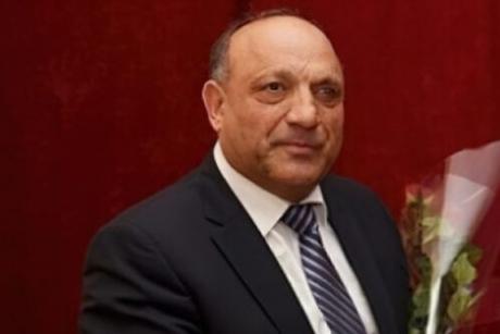 Oliqarx Babayevin adamı “Kalaşnikov”la tutuldu ÖZÜ AYLARDIR AXTARIŞDADIR...