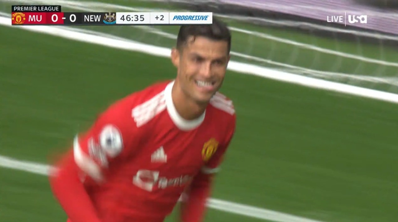 Ronaldo debüt oyununda dubl edir - VİDEO
