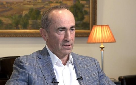 Məhkəmə Robert Koçaryanı Moskvaya buraxmadı
