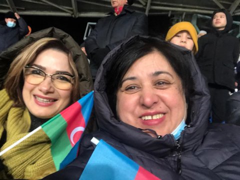 3 qadın Avropanın futbol turnirini Türk Birliyi şöləninə necə çevirdi? Diaspora Komitəsinin başı isə Sidneydə metrolara qarışıb