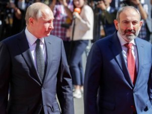 Paşinyan Putin üçün "yad özününkü"dür. Bəs “özününkü” gələcəkmi?