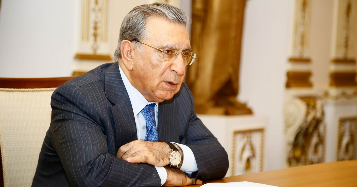 Ramiz Mehdiyev Zeynəb Xanlarovanın qudasını İŞDƏN ÇIXARDI - FOTO